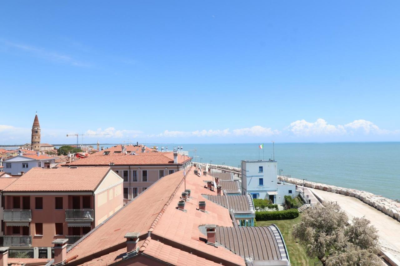 Penthouse Attico Mara Apartment Caorle Exterior photo