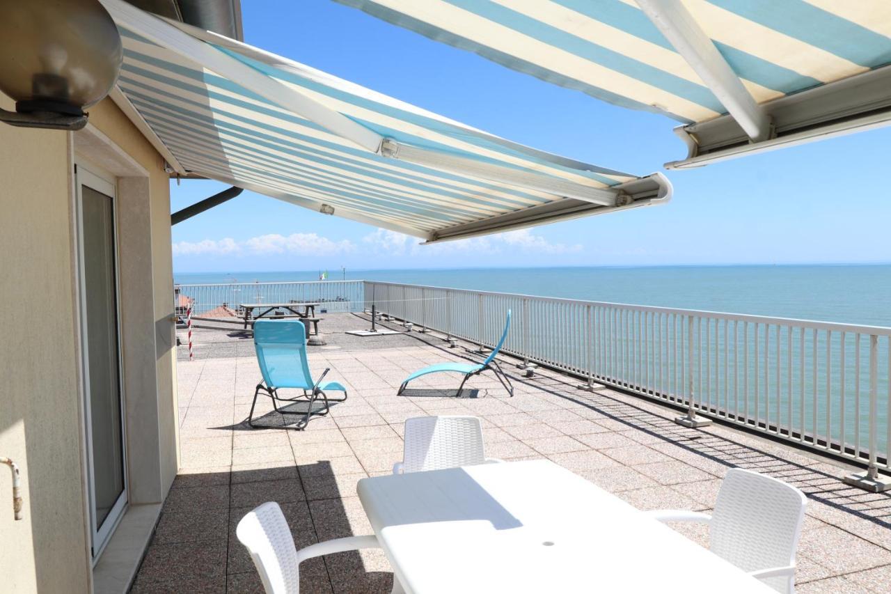 Penthouse Attico Mara Apartment Caorle Exterior photo