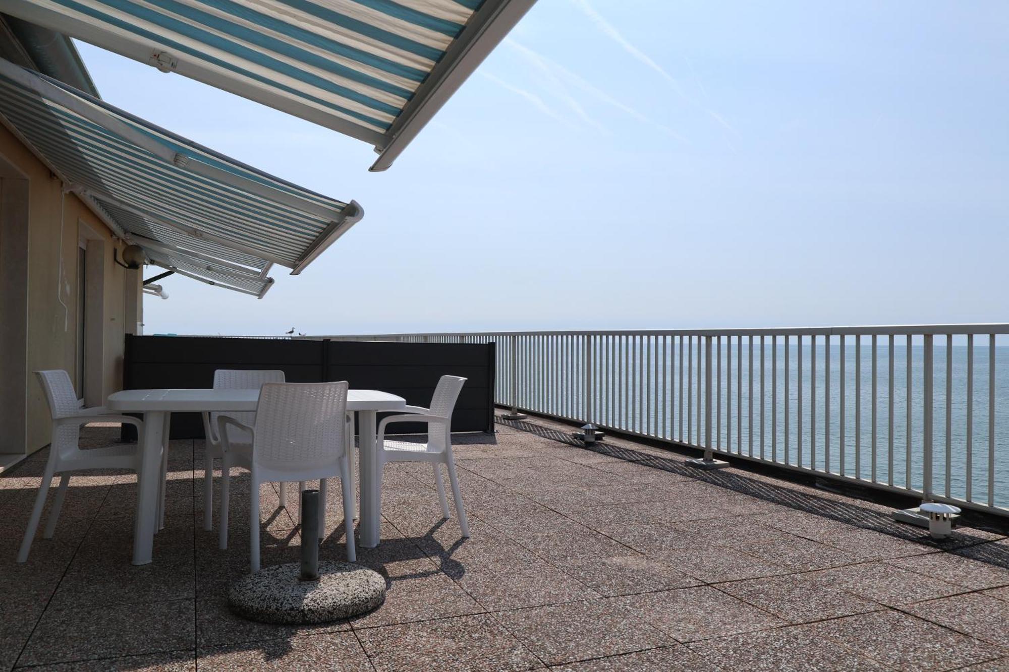 Penthouse Attico Mara Apartment Caorle Exterior photo